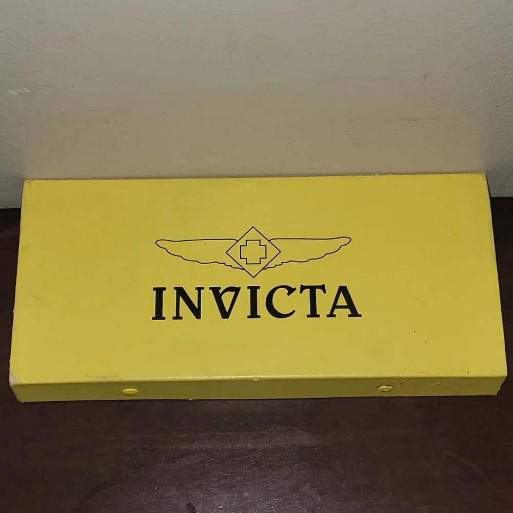 Invicta - Picture 2 of 3